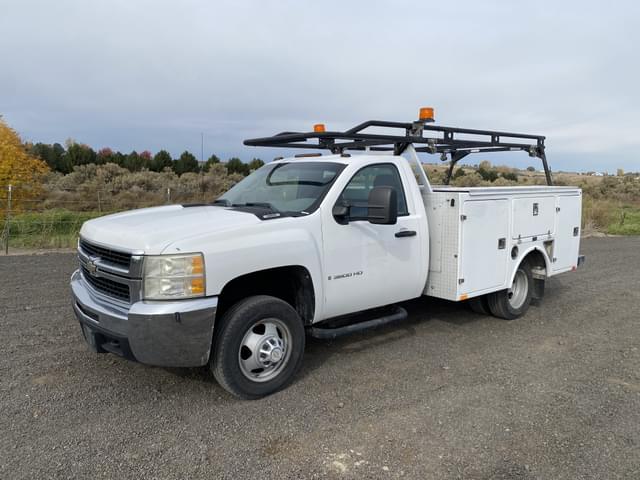 Image of Chevrolet 3500HD equipment image 1