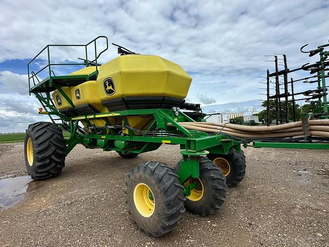Image of John Deere 1890 equipment image 4