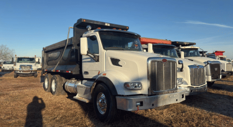 2017 Peterbilt 567 Equipment Image0