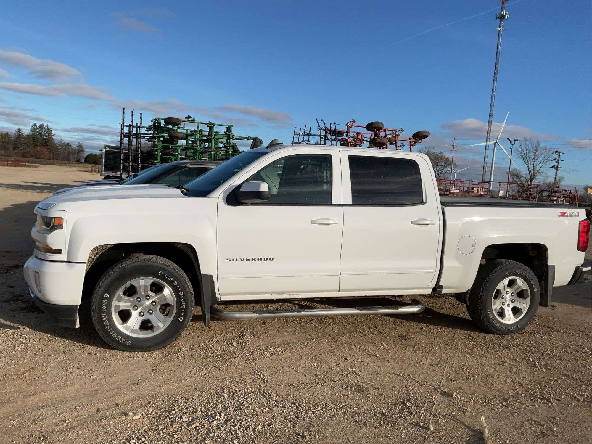 2018 Chevrolet Z71 Equipment Image0