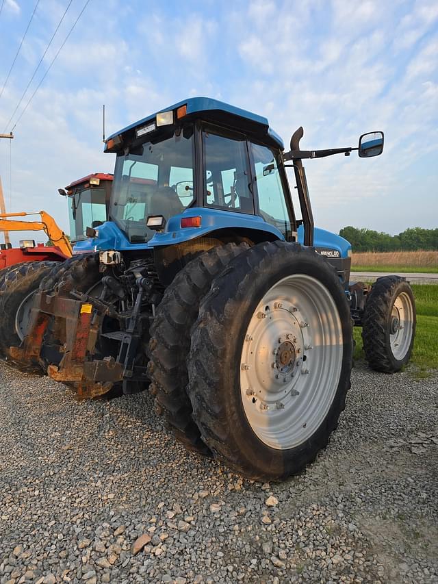Image of New Holland 8870 equipment image 4