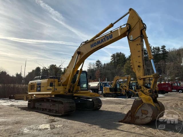 Image of Komatsu PC360LC-10 equipment image 2