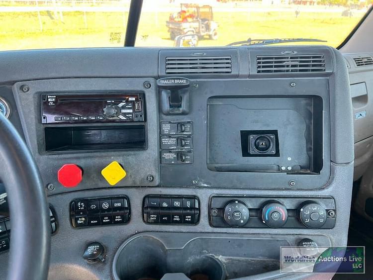 Main image Freightliner Cascadia 125 16