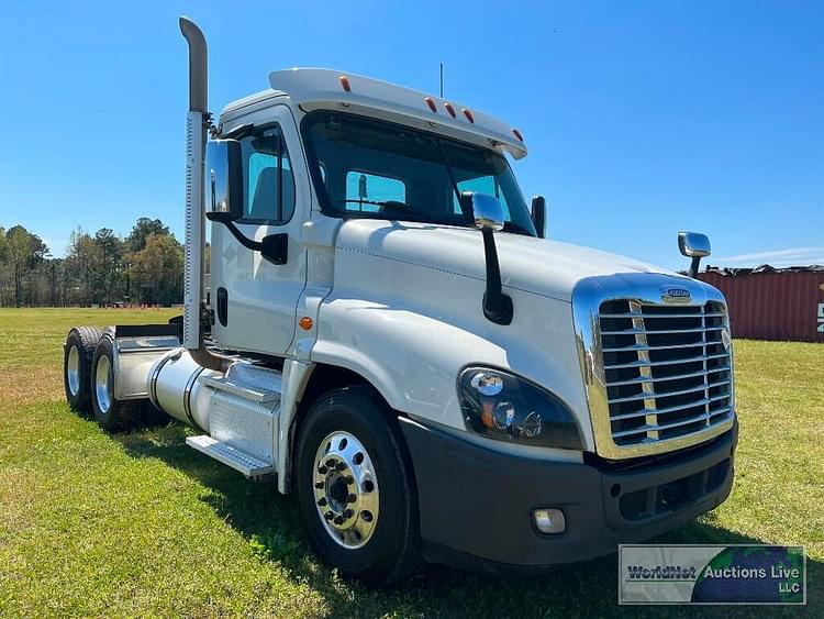 Main image Freightliner Cascadia 125 2