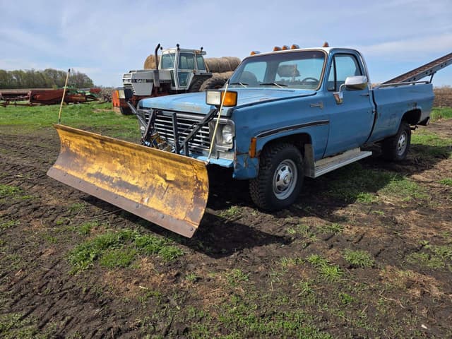 Image of Chevrolet Scottsdale equipment image 1