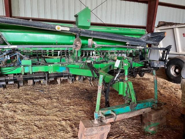Image of John Deere 750 equipment image 2