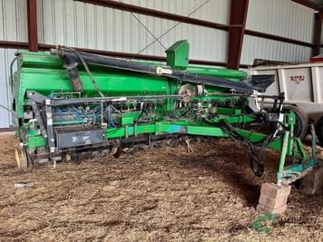 Main image John Deere 750