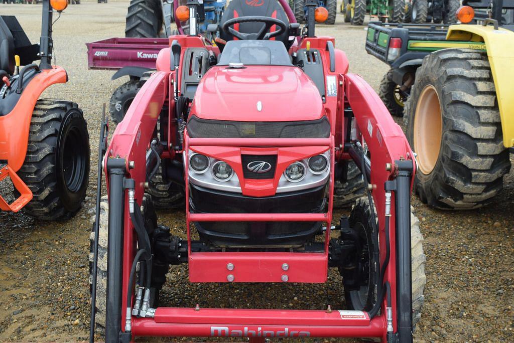 Tractor Zoom Mahindra 1626