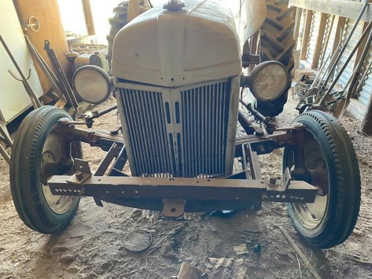Main image Ford 8N 4