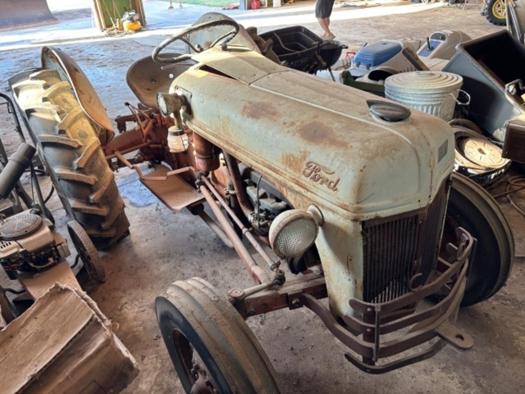 Image of Ford 8N Image 1