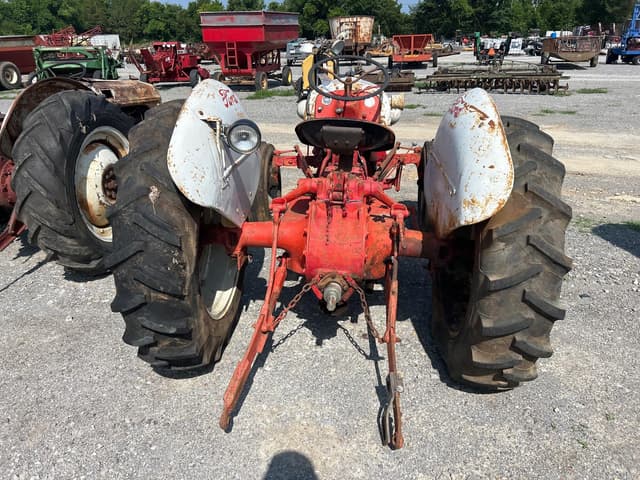 Image of Ford 8N equipment image 4