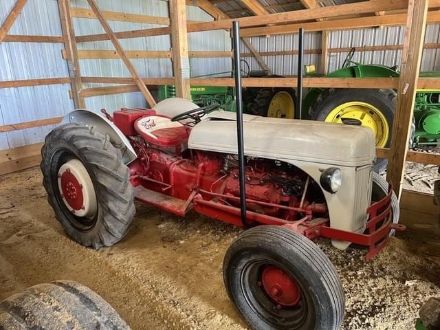 Image of Ford 8N equipment image 1