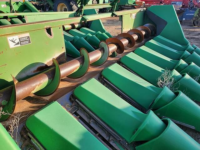 Image of John Deere 444 equipment image 3