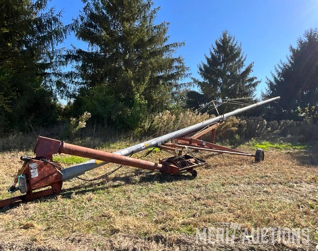 Hutchinson 8x60 Equipment Image0