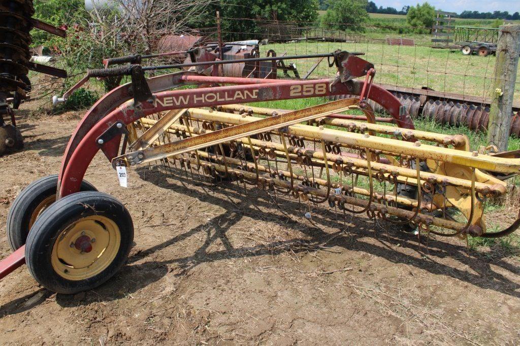 Image of New Holland 258 Primary image
