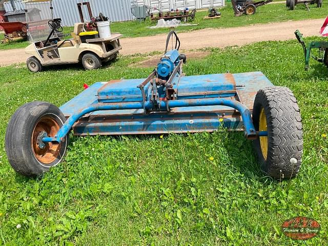 Image of Ford 902 equipment image 1