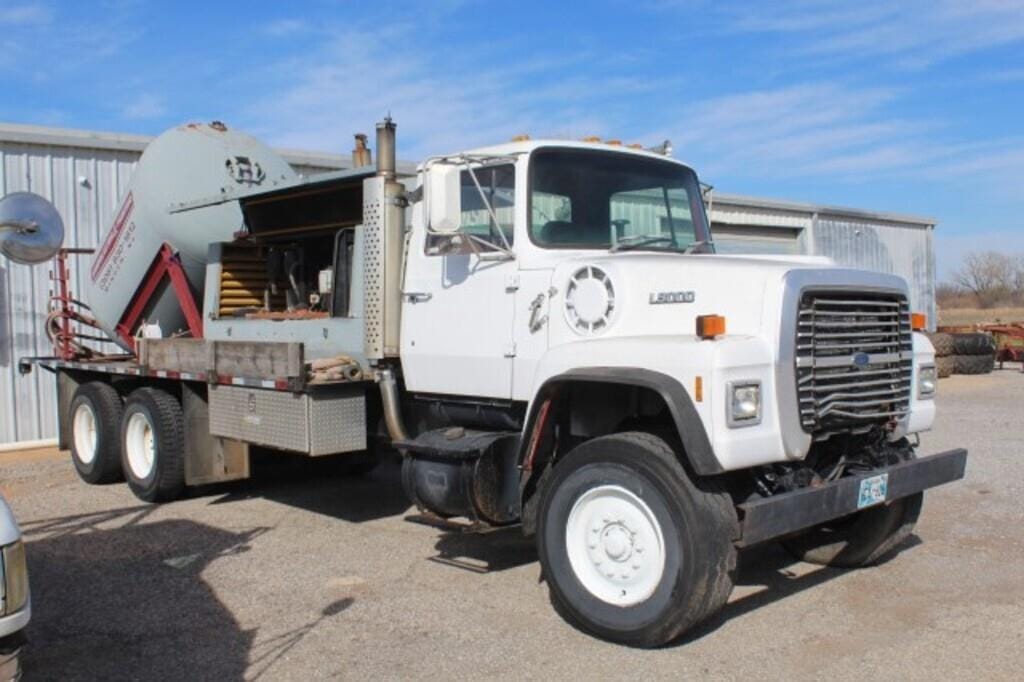 Main image Ford L9000