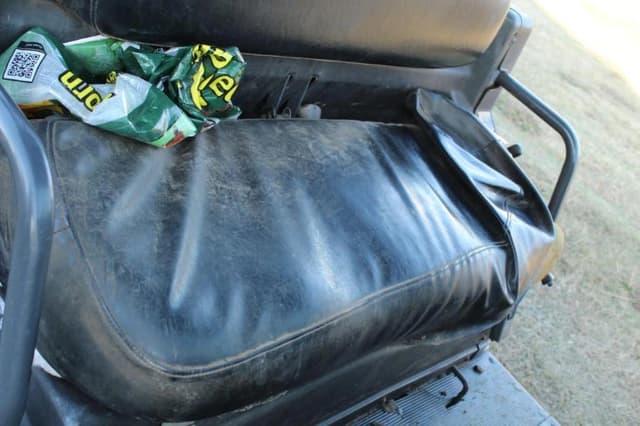 Image of Kubota RTV900 equipment image 4