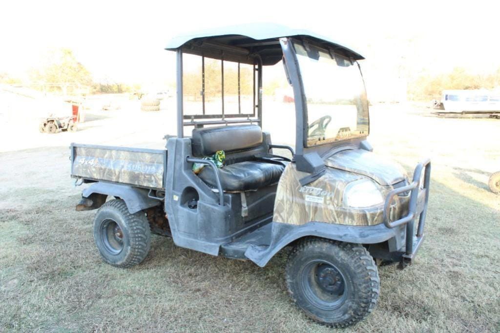 Kubota RTV900 Equipment Image0