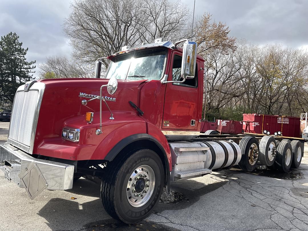 Image of Western Star 4900 SA Primary image