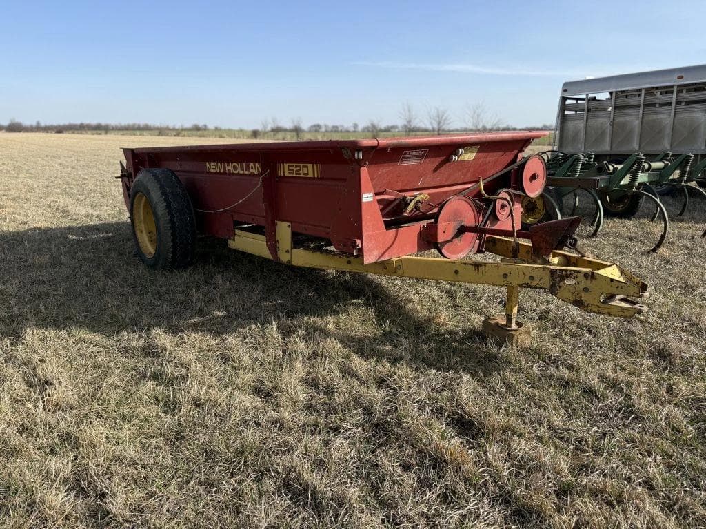 Image of New Holland 520 Primary image