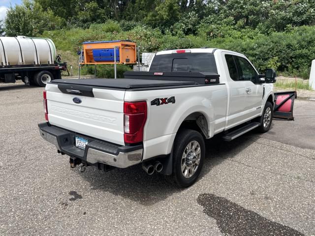 Image of Ford F-350 equipment image 4