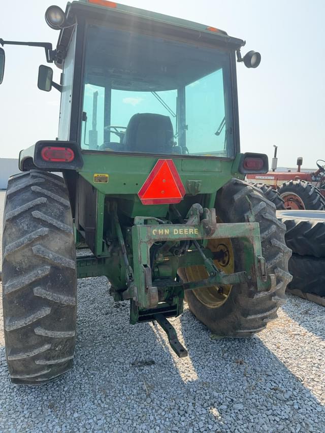 Image of John Deere 4230 equipment image 3