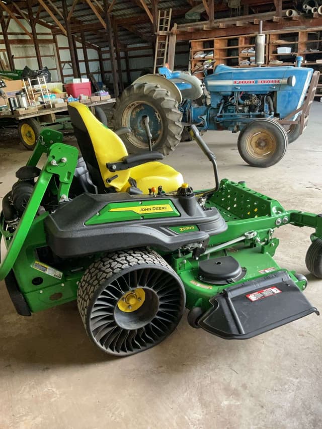 Image of John Deere Z930R equipment image 4