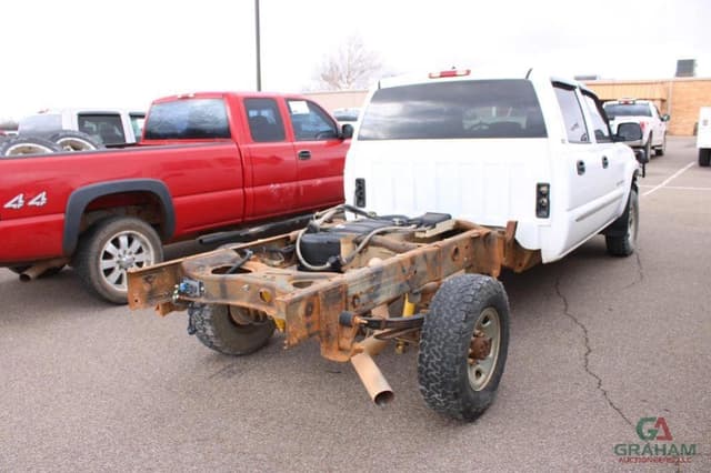 Image of GMC 2500 equipment image 2