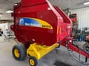 New Holland BR7070 Image