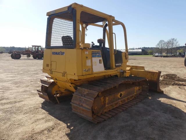 Image of Komatsu D39PX-21 equipment image 2