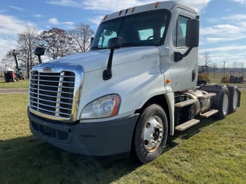 Main image Freightliner Cascadia 125