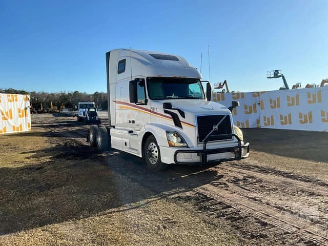 Image of Volvo VNL equipment image 2
