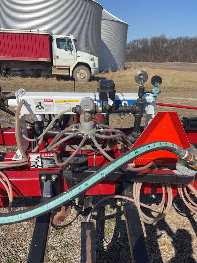 Image of DMI 5300 equipment image 4