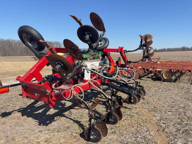 Image of DMI 5300 equipment image 1