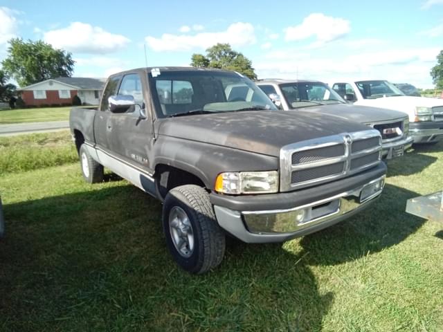 Image of Dodge Ram 1500 equipment image 3