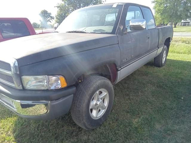 Image of Dodge Ram 1500 equipment image 1