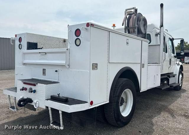 Image of Freightliner Business Class M2 equipment image 4
