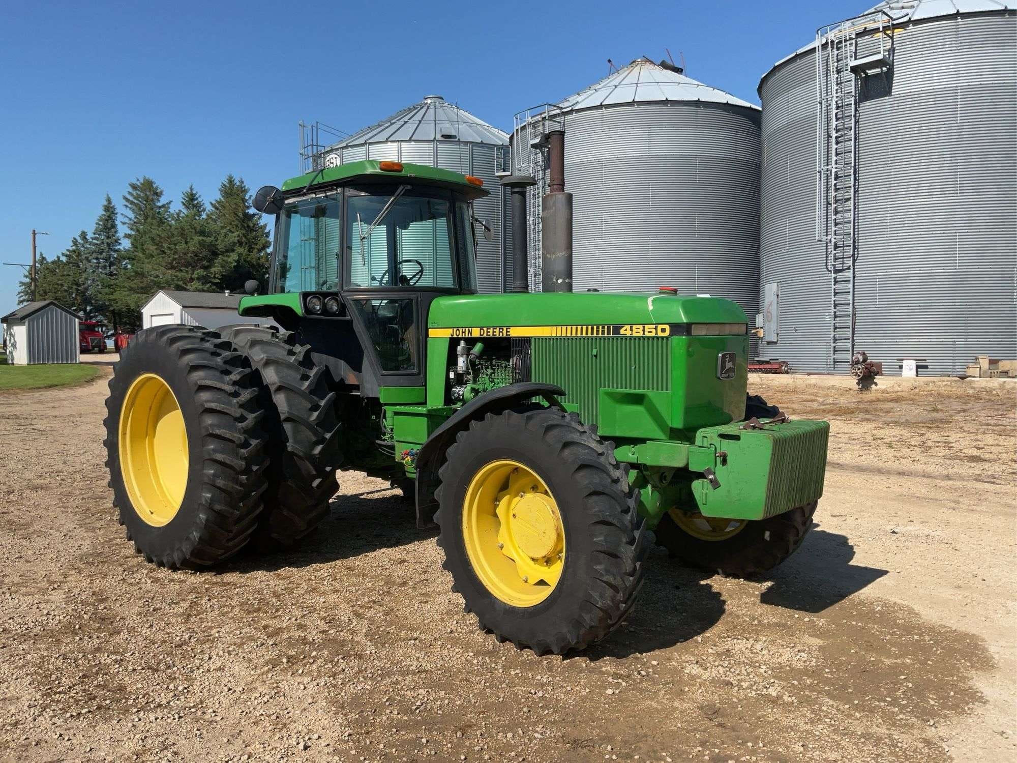 1988 John Deere 4850 Equipment Image0