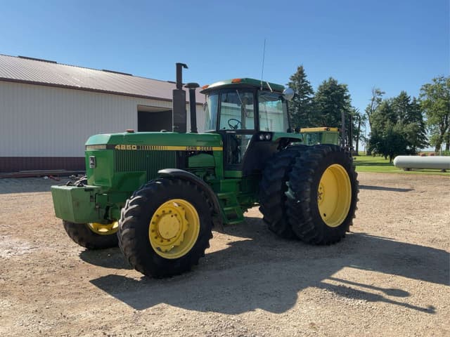 Image of John Deere 4850 equipment image 2