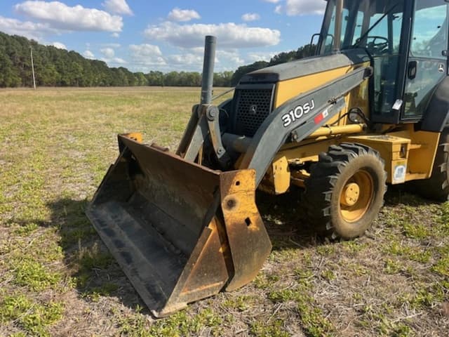 Image of John Deere 310SJ equipment image 1