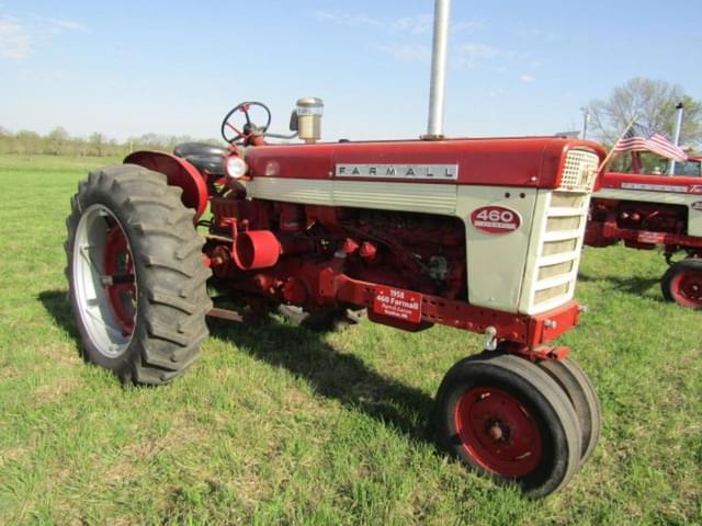 Image of Farmall 460 equipment image 1