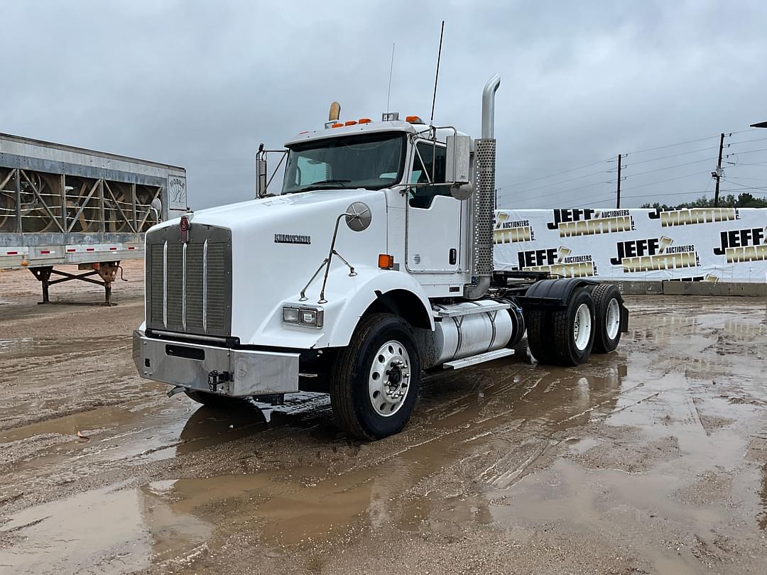 Image of Kenworth T800 Primary image