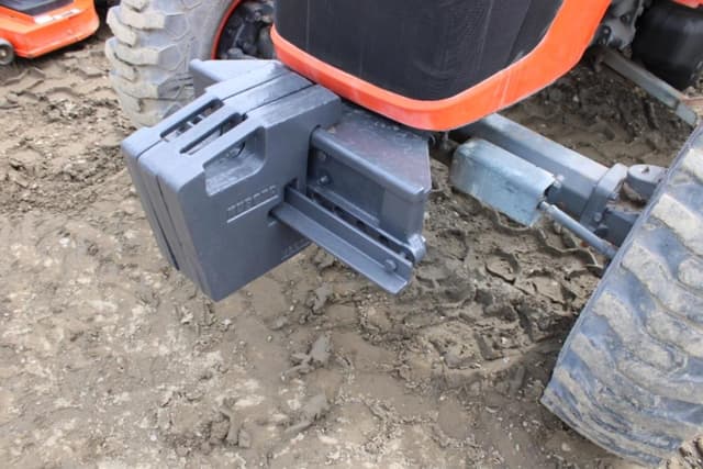 Image of Kubota M5140 equipment image 3