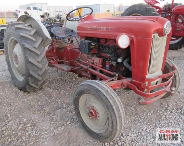 Image of Ford 601 equipment image 1