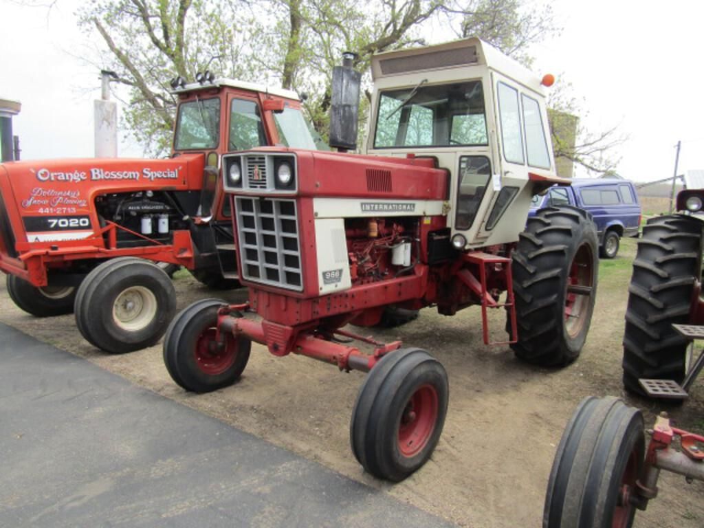 Main image International Harvester 966