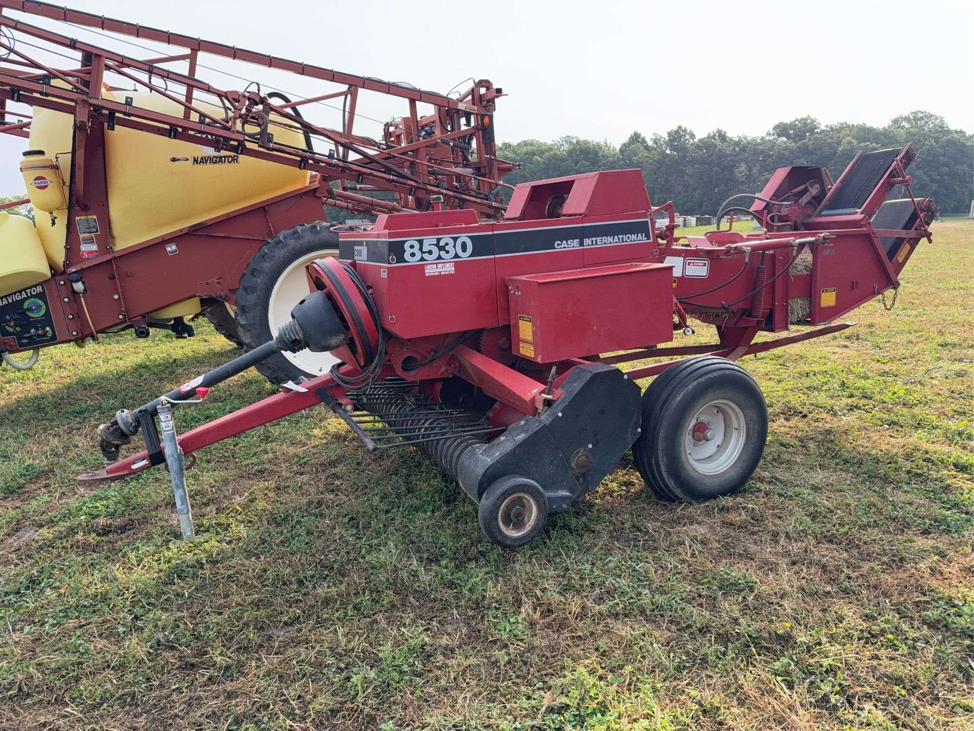 Case IH 8530 Equipment Image0