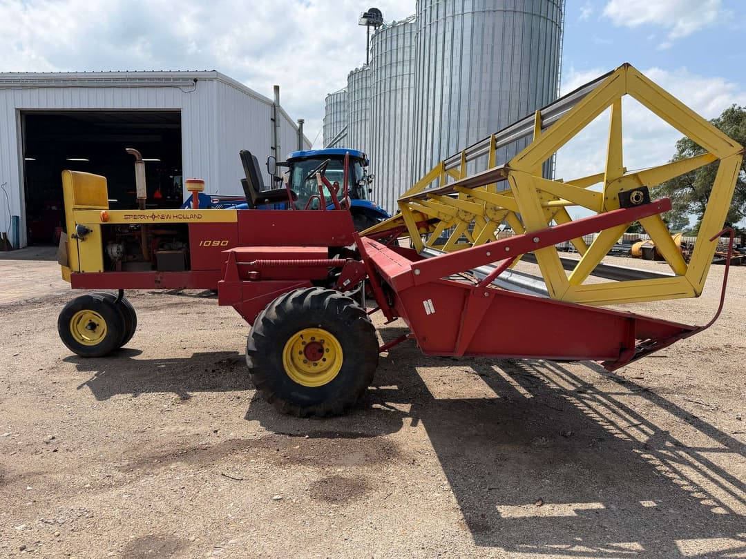 Image of New Holland 1090 Primary image