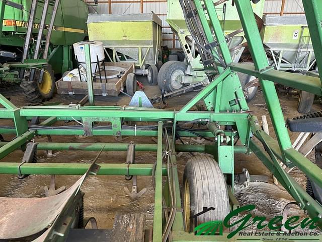 Thumbnail image John Deere 960 3