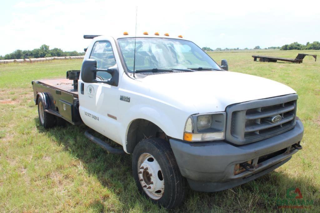 Image of Ford F-550 Primary image